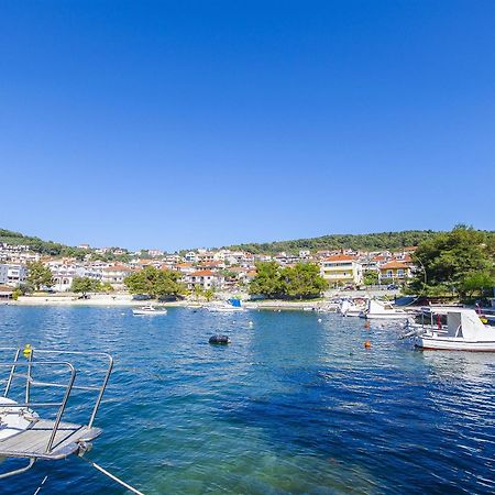 Apartment Baturina Trogir Exterior photo